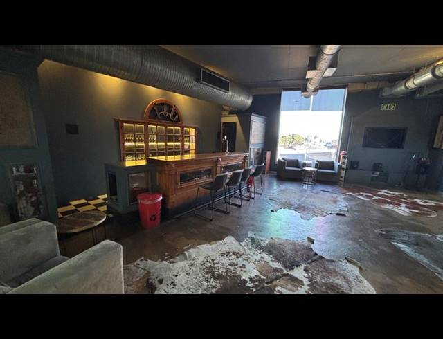 BUSINESS PROPERTY TO RENT IN NORTHGATE ISLAND